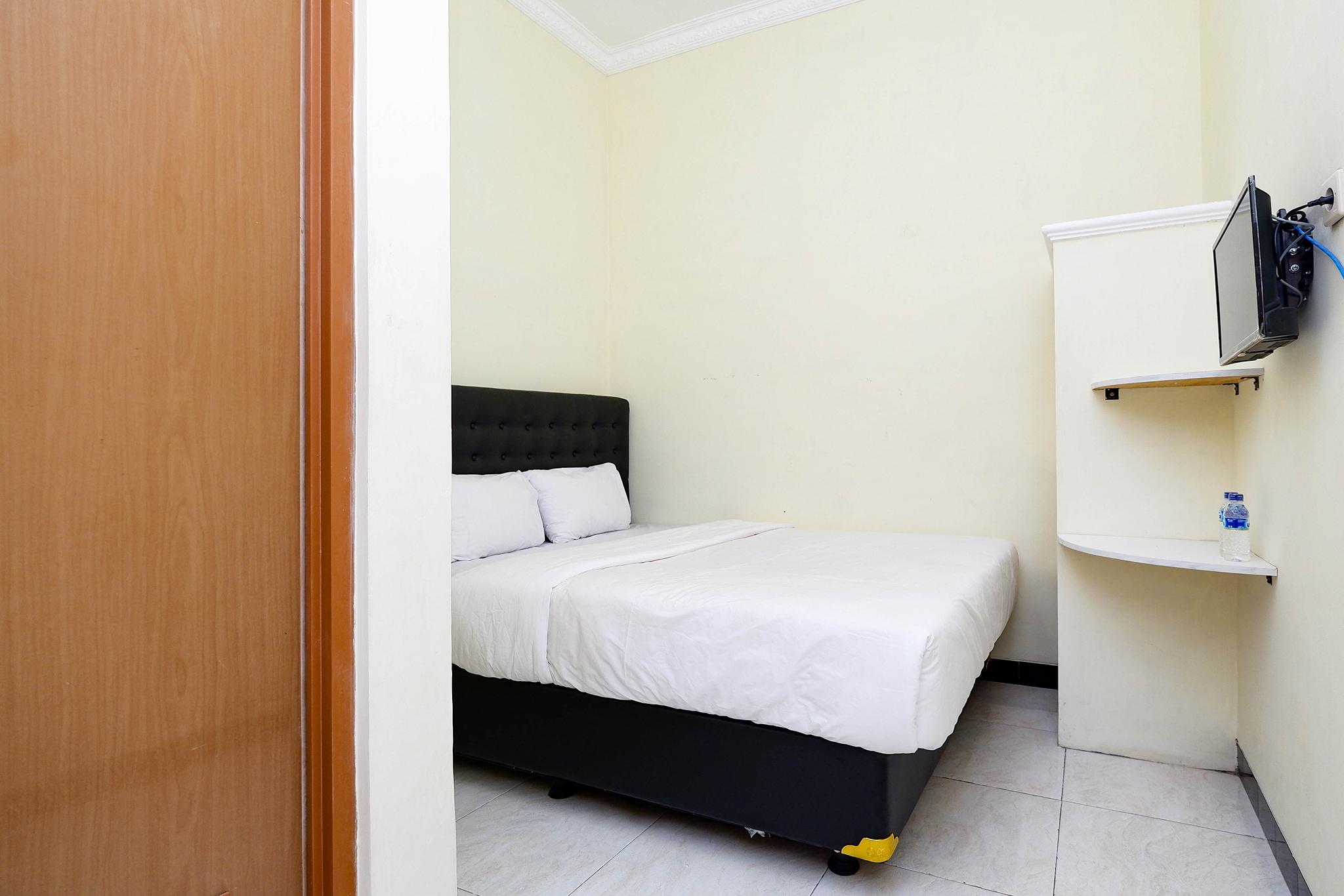 Super Oyo Capital O 2258 Santana Syariah Guest House Kartosuro Exterior foto